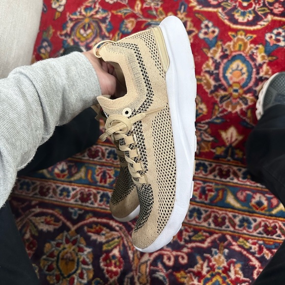 APL Athletic Propulsion Labs Techloom Breeze. Size 6.5 - Picture 6 of 6